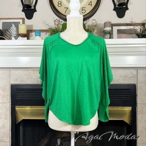 Ella Moss Summer Green Top with Butterfly Sleeves - Picture 2 of 15
